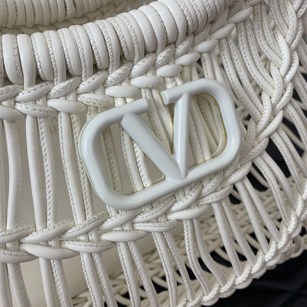 Valentino Garavani AllKnots Shopper Bag in Ivory Hand-woven Leather 